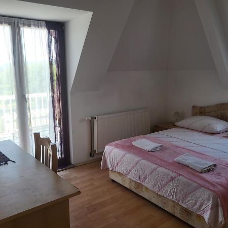 Bed and Breakfast Pansion Brod Экстерьер фото