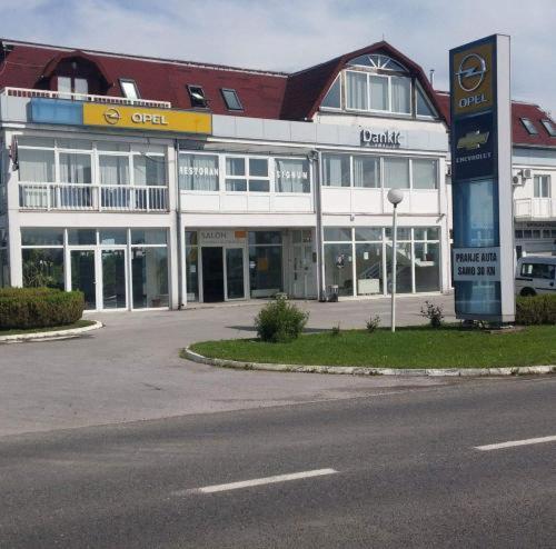 Bed and Breakfast Pansion Brod Экстерьер фото