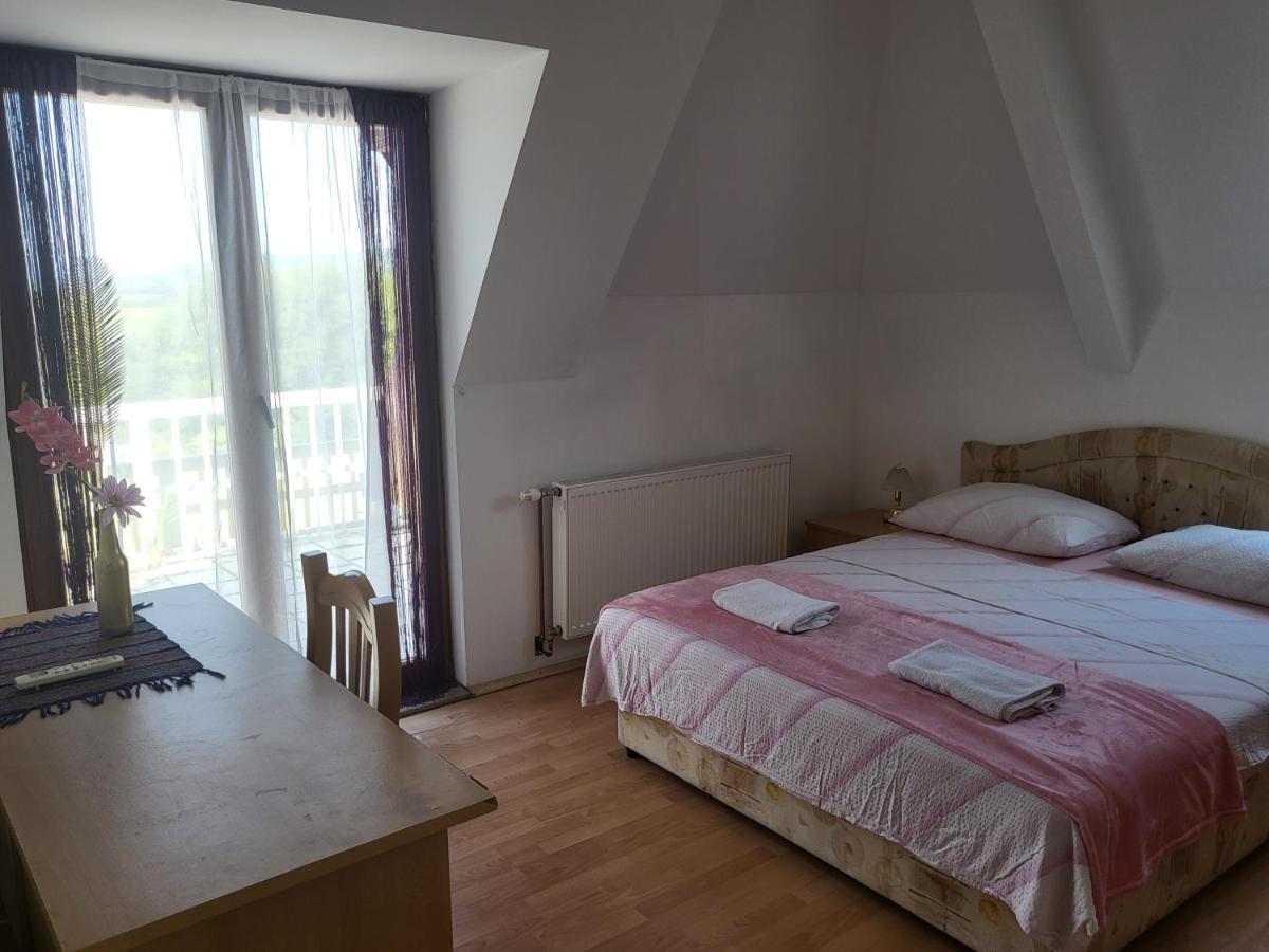 Bed and Breakfast Pansion Brod Экстерьер фото